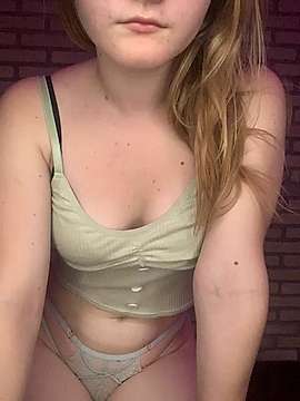 kitycatt naked stripping on cam for live sex video chat