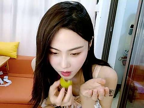 Lannabel naked stripping on cam for live sex video chat