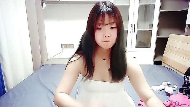 leila_xixi6 naked stripping on cam for live sex video chat