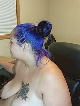 lilithsummmer naked stripping on cam for live sex video chat