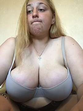 milla_mur naked stripping on cam for live sex video chat