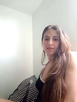 paulina_zaens_ naked stripping on cam for live sex video chat