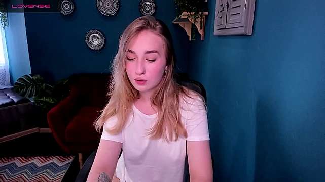 PaulineMalone naked stripping on cam for live sex video chat