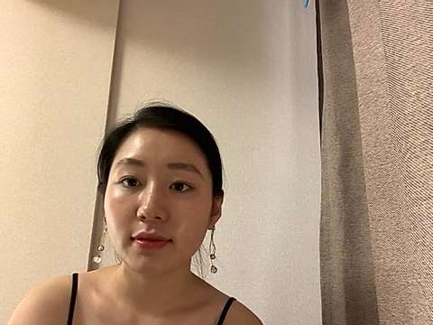 SakariBaby naked stripping on cam for live sex video chat