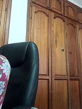 Sexifantasia naked stripping on cam for live sex video chat