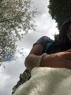 StayHighVic naked stripping on cam for live sex video chat