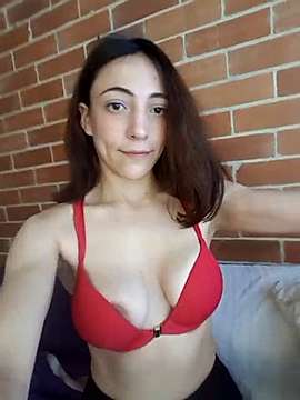 VickyHoult naked stripping on cam for live sex video chat