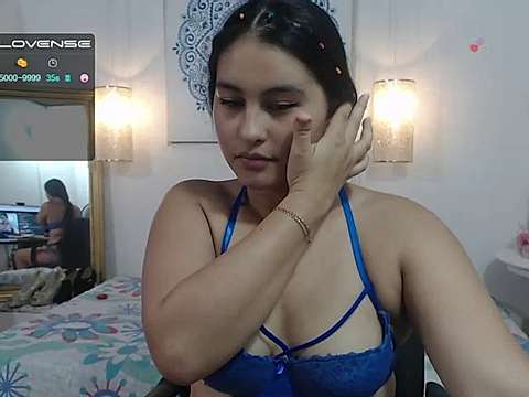 aishasexx_ naked stripping on cam for live sex video chat