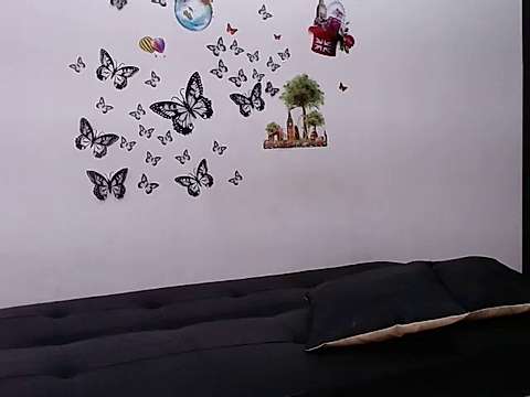 Delicious_babee naked stripping on cam for live sex video chat