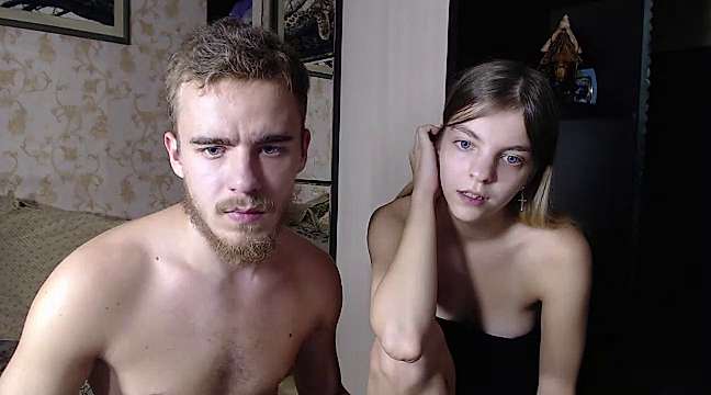 HomeSweetAdult naked stripping on cam for live sex video chat