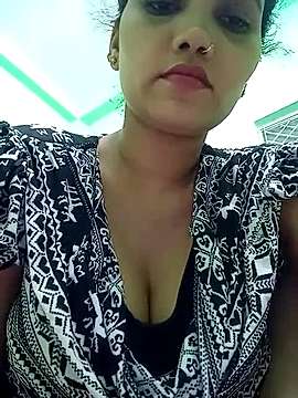 hottygirl00 naked stripping on cam for live sex video chat