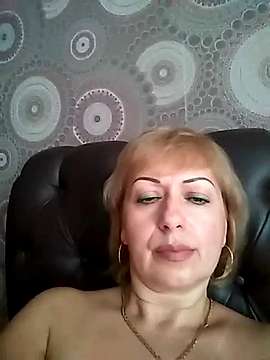 JudyOSweet naked stripping on cam for live sex video chat
