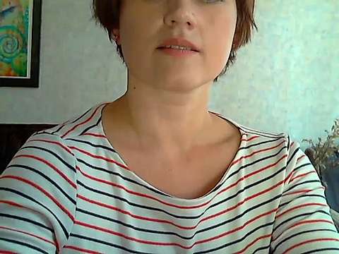 LeenaHott naked stripping on cam for live sex video chat
