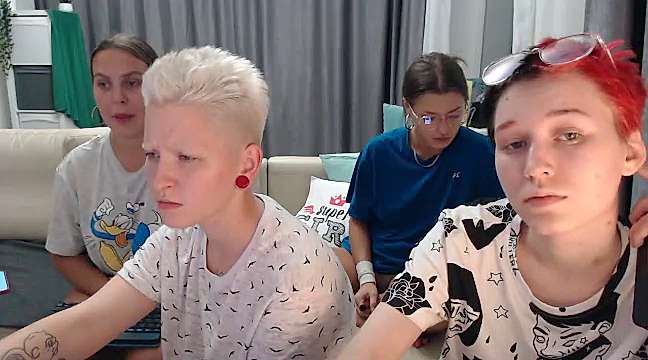 lesbica_futurista naked stripping on cam for live sex video chat