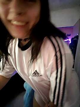_lovingwarzone_ naked stripping on cam for live sex video chat