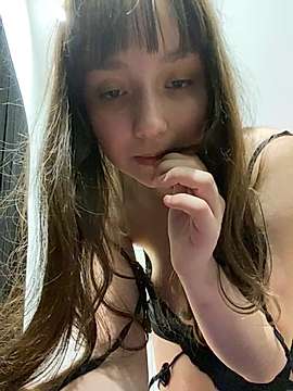 PetiteAbbyX naked stripping on cam for live sex video chat