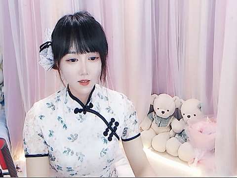urnursemaid naked stripping on cam for live sex video chat
