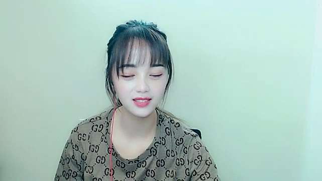 xiao-ke-ai naked stripping on cam for live sex video chat