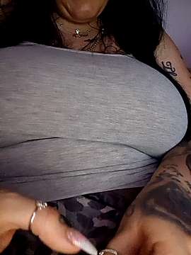 XxxZuckerpuppexxX naked stripping on cam for live sex video chat