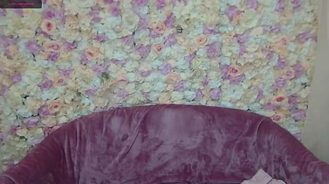 Yanere naked stripping on cam for live sex video chat