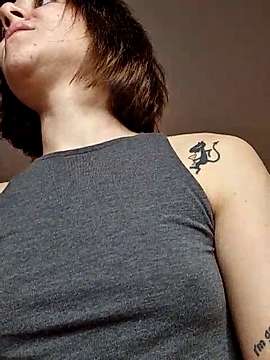 AnnitaMouse naked stripping on cam for live sex video chat