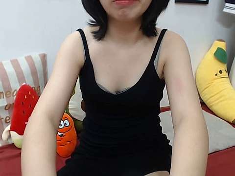 cykeri naked stripping on cam for live sex video chat
