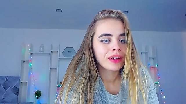 J_Julyyy naked stripping on cam for live sex video chat
