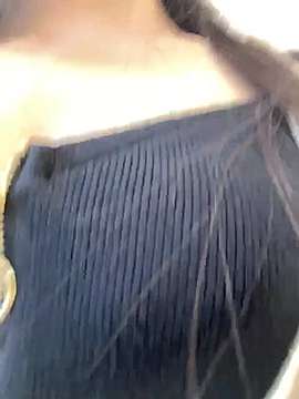LisaTing naked stripping on cam for live sex video chat