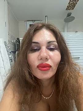 Alisasex@xh naked stripping on cam for live sex video chat