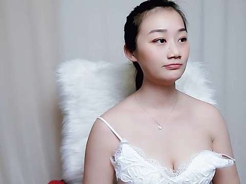 ANAN_MOON naked stripping on cam for live sex video chat