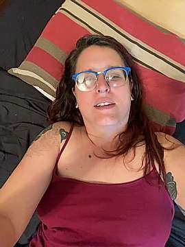 baddybunny naked stripping on cam for live sex video chat