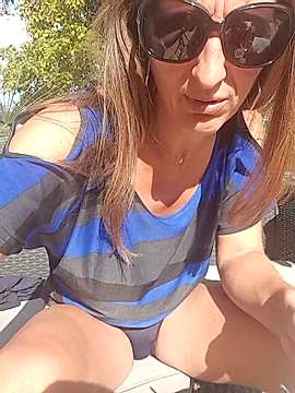 dancing_sexy_doll naked stripping on cam for live sex video chat