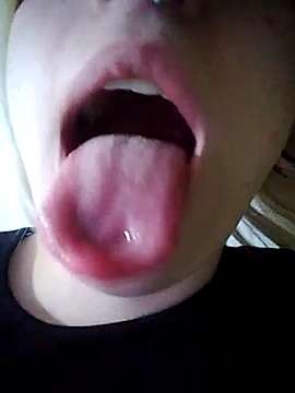 DiimeUwU naked stripping on cam for live sex video chat