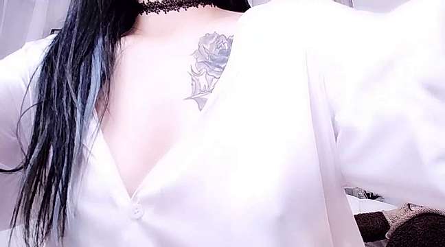 GiLLHcup naked stripping on cam for live sex video chat