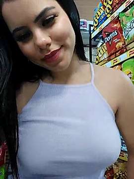 kendall_sweetx naked stripping on cam for live sex video chat