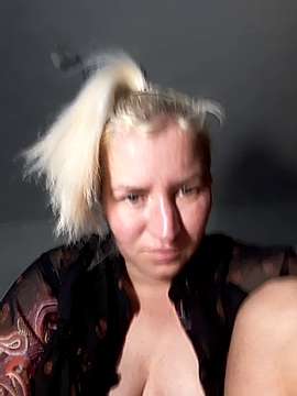 Ksenia08 naked stripping on cam for live sex video chat