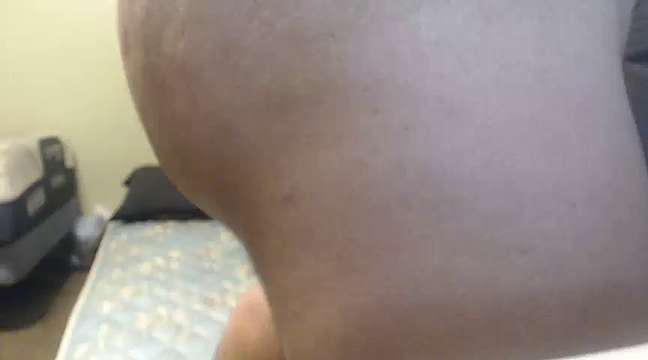 LILNate27 naked stripping on cam for live sex video chat
