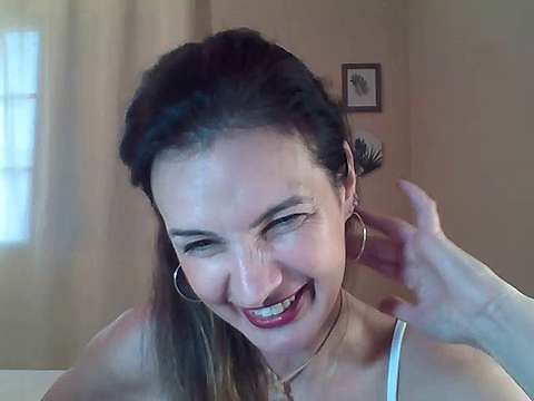 LIVMEDINA naked stripping on cam for live sex video chat