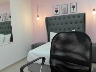 Molly-Cutee naked Live Sex Chat Room