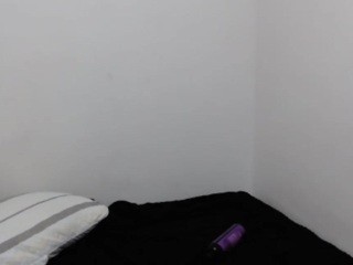 Natasha-Laurenx naked Live Sex Chat Room