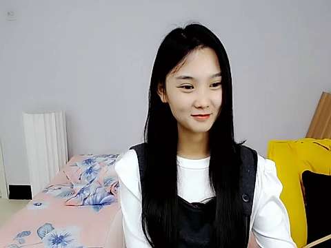 QX_Tiantian naked stripping on cam for live sex video chat