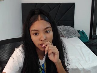 Abby-sweet naked Live Sex Chat Room