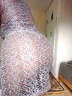 AMELIA87XY naked stripping on cam for live sex video chat