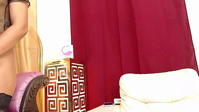_Beautiful_Arabic_ naked stripping on cam for live sex video chat