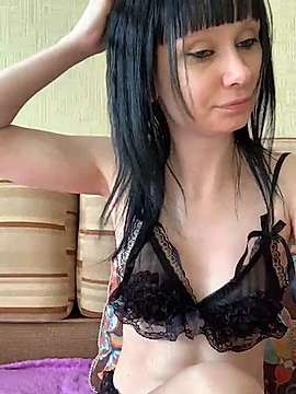_Christina_ naked stripping on cam for live sex video chat