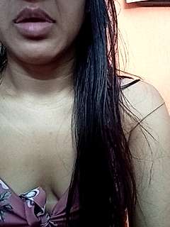 Julia_minas naked stripping on cam for live sex video chat