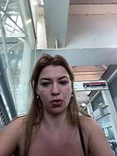 kelly_biguns naked stripping on cam for live sex video chat