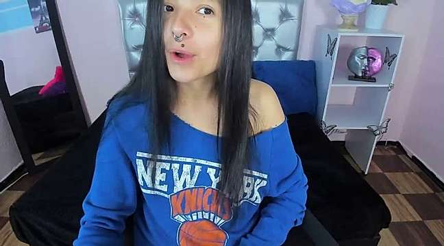 Mailin_4 naked stripping on cam for live sex video chat
