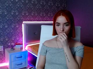 OksiBrein naked Live Sex Chat Room