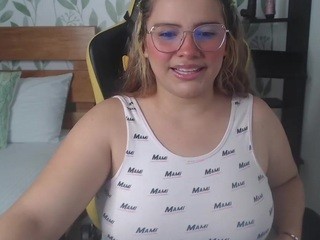 paulina-28x naked Live Sex Chat Room